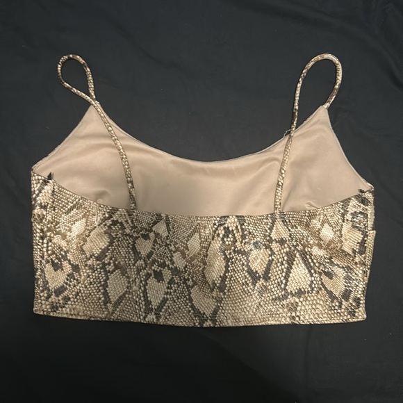 Snake print crop top - Picture 2 of 3